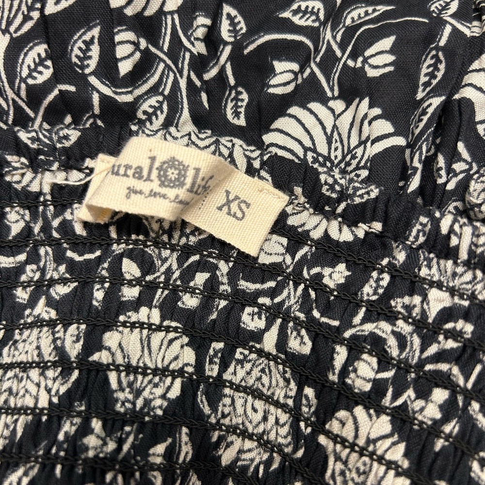 Natural Life Black and White Patterned Maxi Dress - Picture 8 of 9